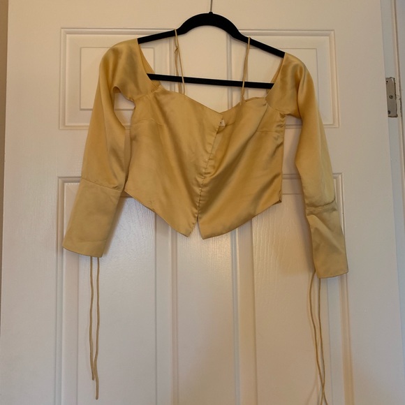 Silk off the shoulder hook + eye top - Picture 2 of 4